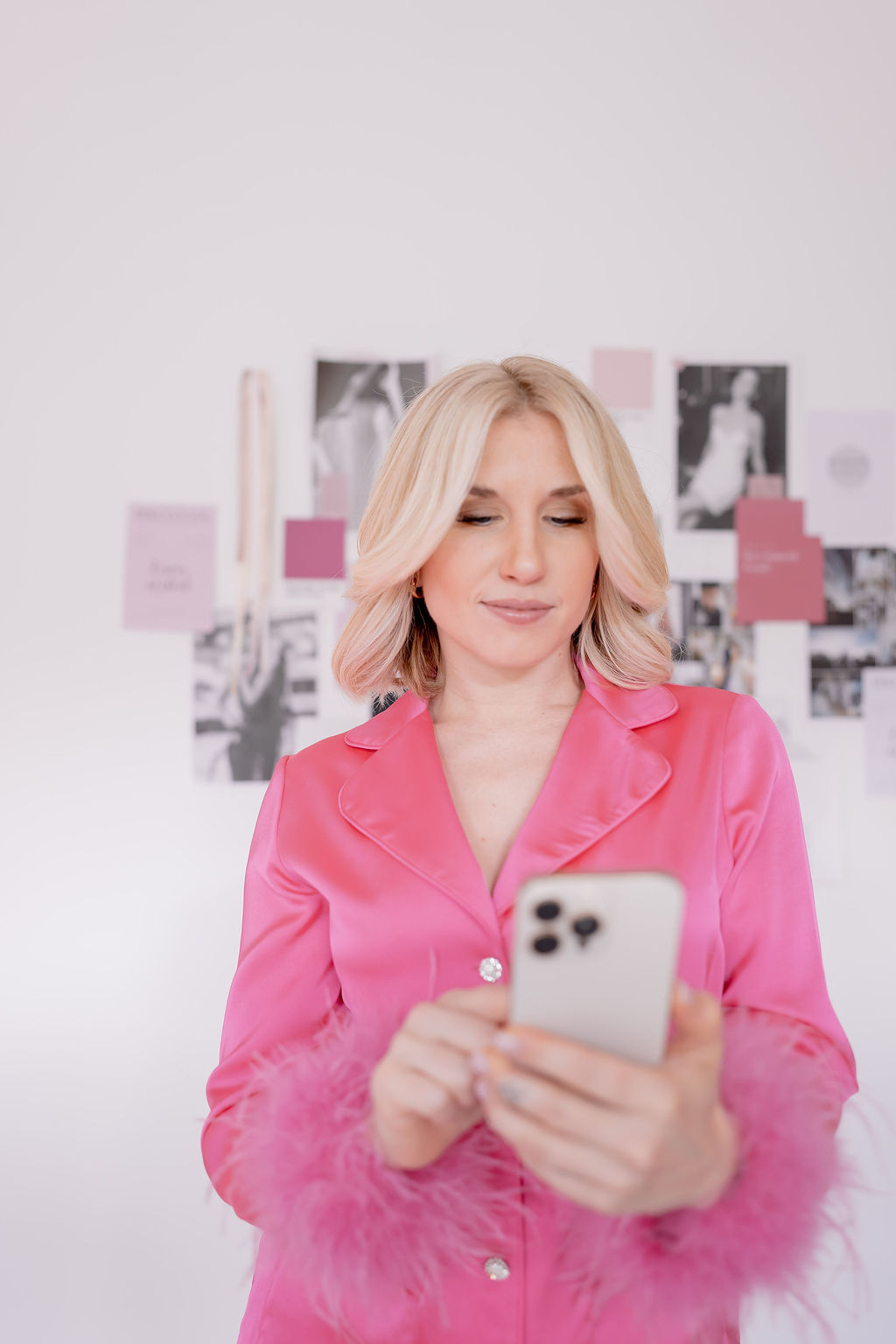 Polly von Pollyvents Studio am Telefon – Beratung für Eure Hochzeit